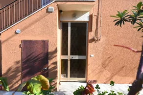Family-friendly holiday apartment | Beach nearby - Image 2