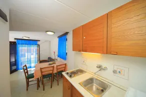 Letting with terrace - Image 2