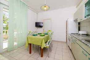 Apartamento con terraza, jardín y barbacoa | Vistas al jardín | Acepta mascotas - Image 5