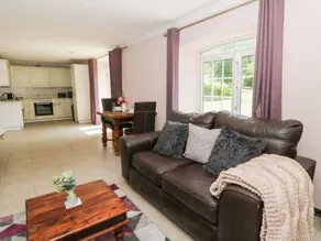 Butlers Cottage - Image 4