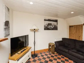 Beautiful cottage | Pets allowed - Image 2