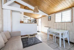 Holiday home with garden & terrace | Garden view - Image 4