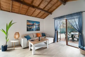 Vacation Home 'Casa Joy' with Sea View, Wi-Fi and Air Conditioning - Image 2