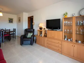 Apartment with garden & pool | Mountain view | Suitable for remote work - Image 2