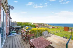Family-oriented lovely house with garden | Pets are welcome - Image 5