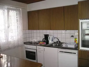 Holiday apartment with garden - Image 2
