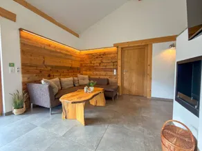 Chalet with sauna between forest and mountains - Image 2