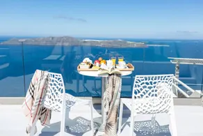 Melina Suite, Wonderful Sea Views, Heated Plunge Pool, Imerovigli - Image 2