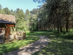 Casa rural apropiada para familias con barbacoa y jardín - Image 3