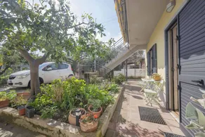 Fully equipped pleasant apartment with terrace, garden & pool | Garden view - Image 3