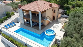 Beach Villa In Korcula With Pool, Sauna & Hot Tub - Image 4