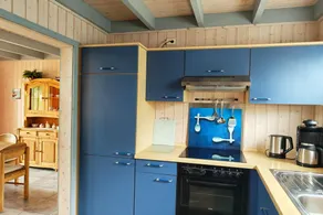 Children-friendly charming holiday home with barbecue, sauna & hot tub | Next to the beach - Image 5