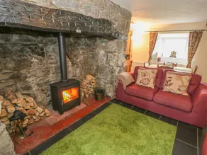 Cottage with garden & terrace - Image 4