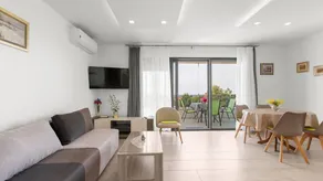 Apartment with garden & barbeque - Image 5