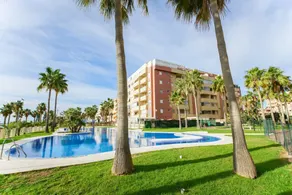 Modern apartment in Roquetas de Mar with sea view - Image 2