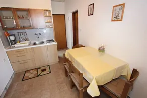 Lovely apartment with barbecue - Image 4