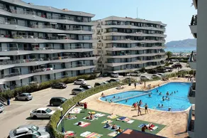 Appartement de vacances avec terrasse et piscine - Image 5