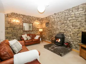 Cottage with garden - Image 4