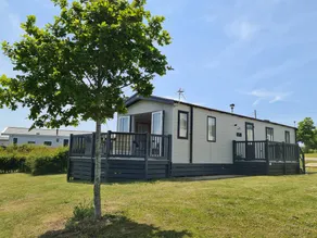 Cottage with garden | Beach view - Image 2