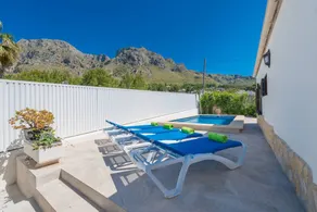 Villa avec jardin, barbecue et terrasse - Image 4