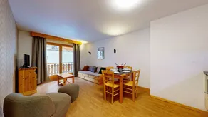 Flat with sauna, terrace & hot tub - Image 3