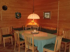 Holiday apartment with barbeque, garden & terrace - Image 3