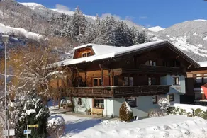 Holiday home with terrace, garden & barbeque - Image 2