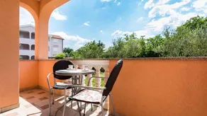 Apartamento vacacional con barbacoa y terraza - Image 2