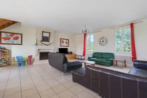 Family-friendly cottage with barbeque, garden & pool | Garden view | Dogs allowed - Image 4