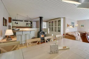 Holiday home with BBQ, sauna & terrace - Image 5