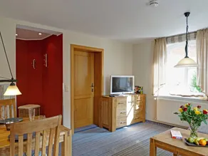 Holiday apartment with garden - Image 5