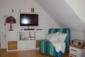 Flat with BBQ & garden - Image 2