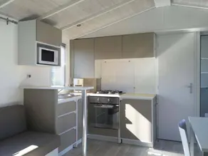 Camping suite with terrace, garden & heated pool - Image 3