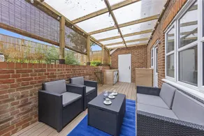 Fully equipped house with garden | Pets allowed - Image 4