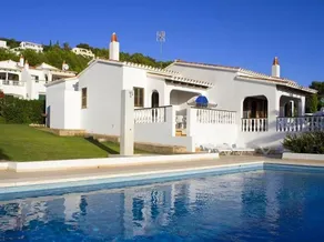 Villa mit privatem Pool, Grill und Garten | Meerblick - Image 3