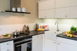 Die Remise Halla RE-04 – ländliche Luxusferienwohnung mit Terrasse auf Usedom - Image 4