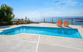 Holiday home with terrace & pool | Garden view - Image 2