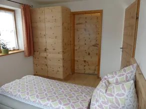 Flat with barbeque, garden & terrace - Image 3