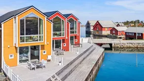 Holiday home with garden & terrace - Image 2