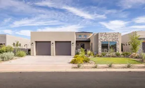 Children-friendly spacious house with private pool & terrace - Image 2