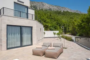 Villa Ivana Luxury Sea View Villa with Heated Pool and Jacuzzi Omis - Image 4