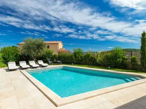House with terrace, garden & barbeque - Image 3