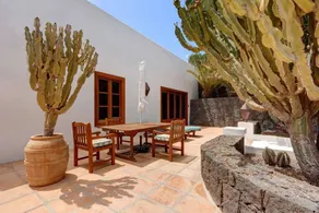 Acogedora casa vacacional con piscina y barbacoa - Image 3