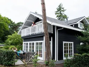 Child-friendly letting with terrace, heated pool & garden - Image 5
