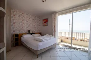 Apartment | Beach view - Image 3