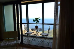 Family-oriented holiday apartment with pool & garden | Water view - Image 2