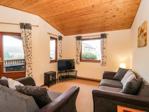 Children-friendly wonderful cottage with garden | Beach view - Image 5
