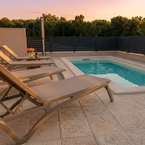 Children-friendly holiday home with terrace, private pool & garden - Image 4