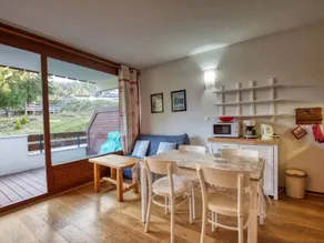 One-Bed Apartment near Morillon Slopes - Image 2