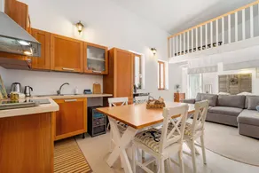 Holiday home with terrace & garden - Image 5